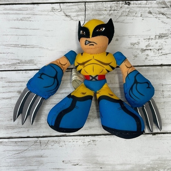 WOLVERINE PLUSH 5” MARVEL SUPER HERO X MEN - Picture 1 of 6